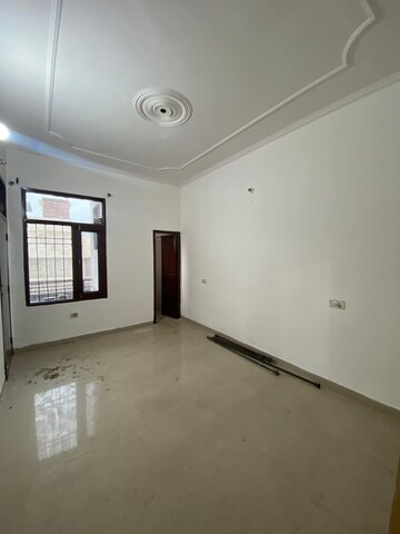 Room in 2 BHK Builder Floor at Dhakoli Village – for Sale