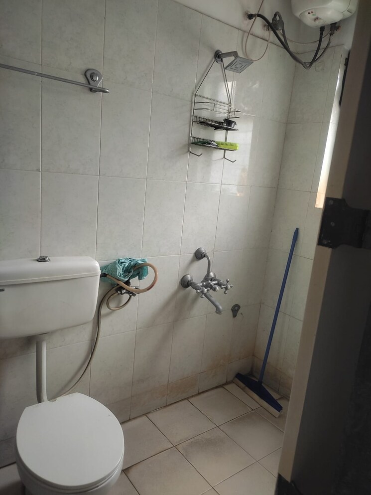 Bathroom, shubhashree-woods-row-houses 3 Bedroom 2100 Sq.Ft. Villa In Pimpri Pune 7385430