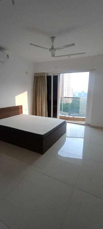 Furnished Amenities in 3 BHK Apartment at Soham Crystal Spires, Ghodbunder Road – for Sale