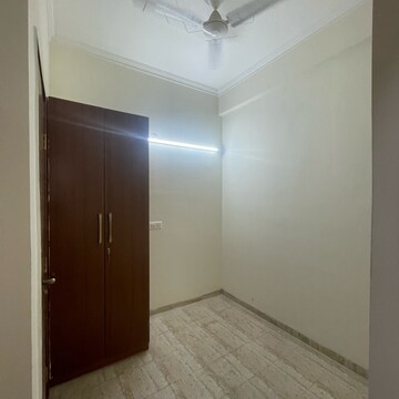 Room in 3 BHK Apartment at Conscient Heritage Max, Sector 102 – for Sale