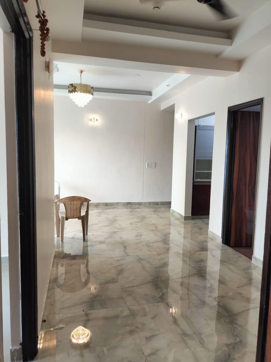 3 BHK Apartment For Resale in Mahagun Moderne Sector 78 Noida  7385721