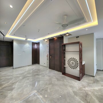 Room in 4 BHK Builder Floor at Unitech South City II, South City 2 – for Sale