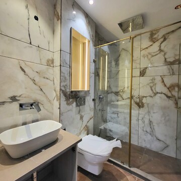 Team Area in 4 BHK Builder Floor at Unitech South City II, South City 2 – for Sale