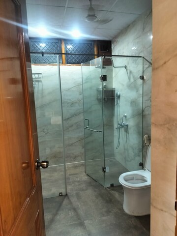 Bathroom in 3.5 BHK Apartment at Royal Towers Noida, Sector 61 – for Sale