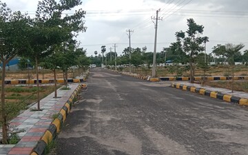 Plot For Sale in Isnapur