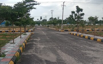 Plot For Sale in Muthangi