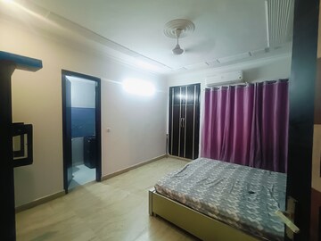Master Bedroom in 5 BHK Builder Floor at Green Fields Colony – for Sale