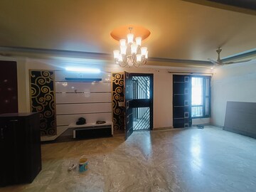 Living Room in 5 BHK Builder Floor at Green Fields Colony – for Sale