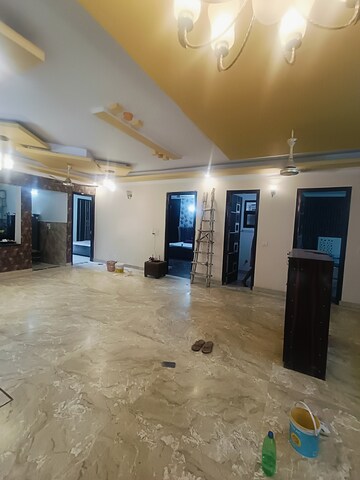 Living Room in 5 BHK Builder Floor at Green Fields Colony – for Sale