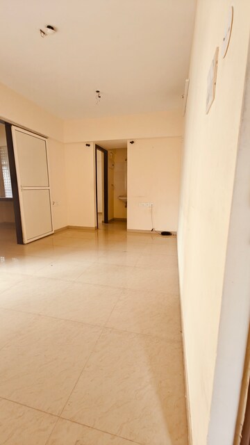 Room in 1 BHK Apartment at Rosa Gardenia, Ghodbunder Road – for Sale