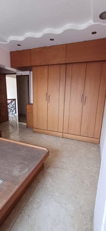 Room in 3 BHK Apartment at Nirlac Solitaire Tower, Manpada – for Sale