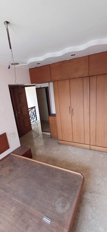 Furnished Amenities in 3 BHK Apartment at Nirlac Solitaire Tower, Manpada – for Sale