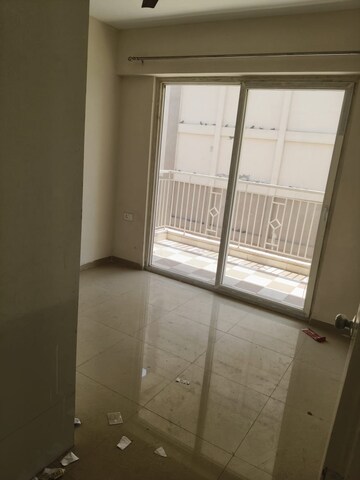 Room in 2 BHK Apartment at Signature Global Signum 93, Sector 93 – for Sale