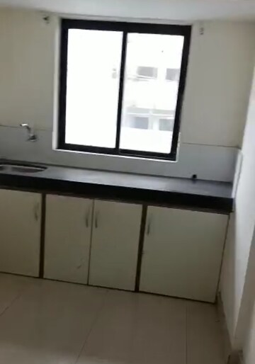 Room in 1 BHK Apartment at Sector 4 Kalamboli – for Sale