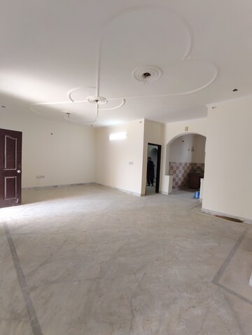 3 BHK Builder Floor For Sale in Spring Field, Sector 31