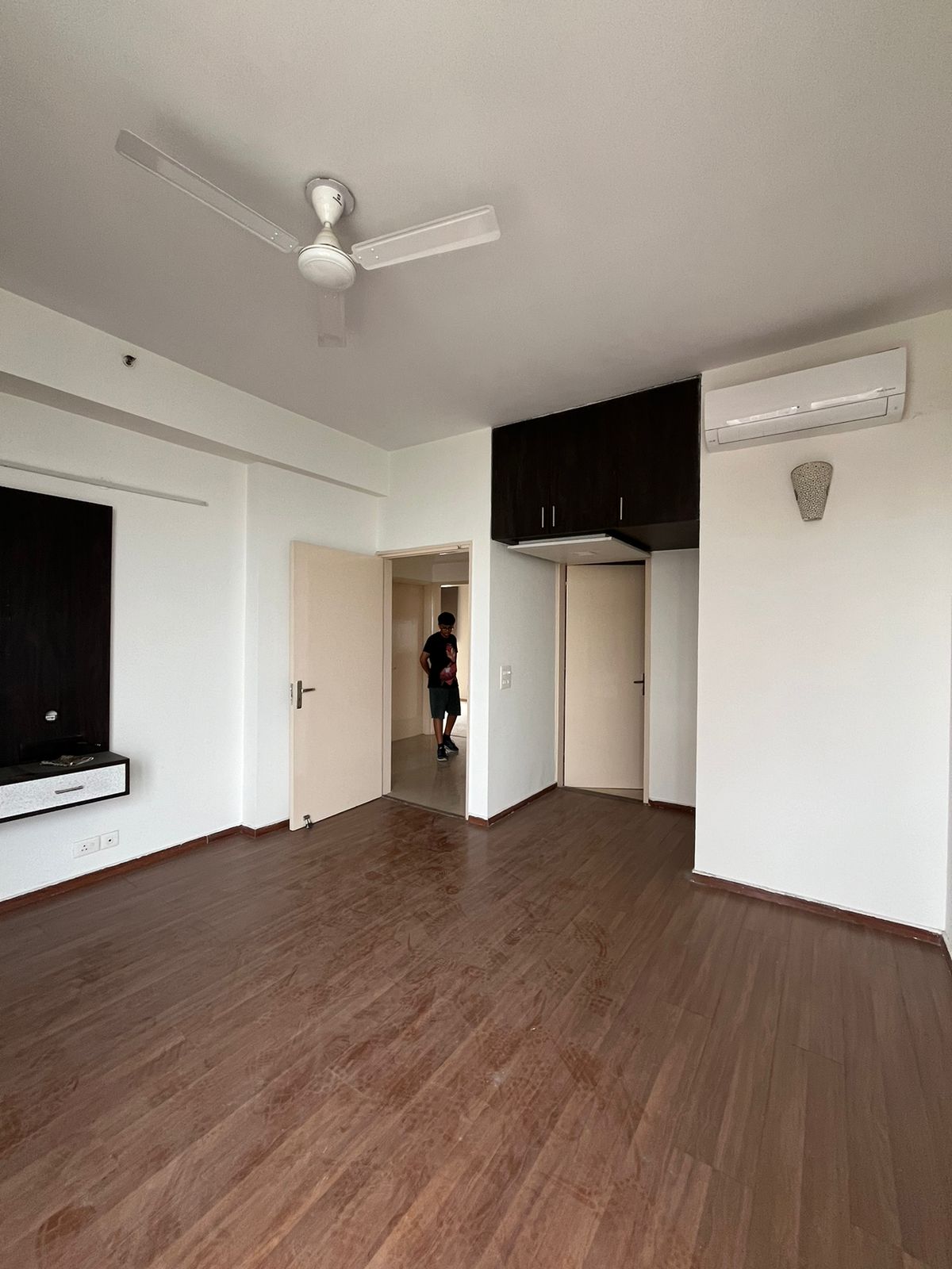 3.5 BHK Apartment For Rent in Unitech Escape Sector 50 Gurgaon  7387238