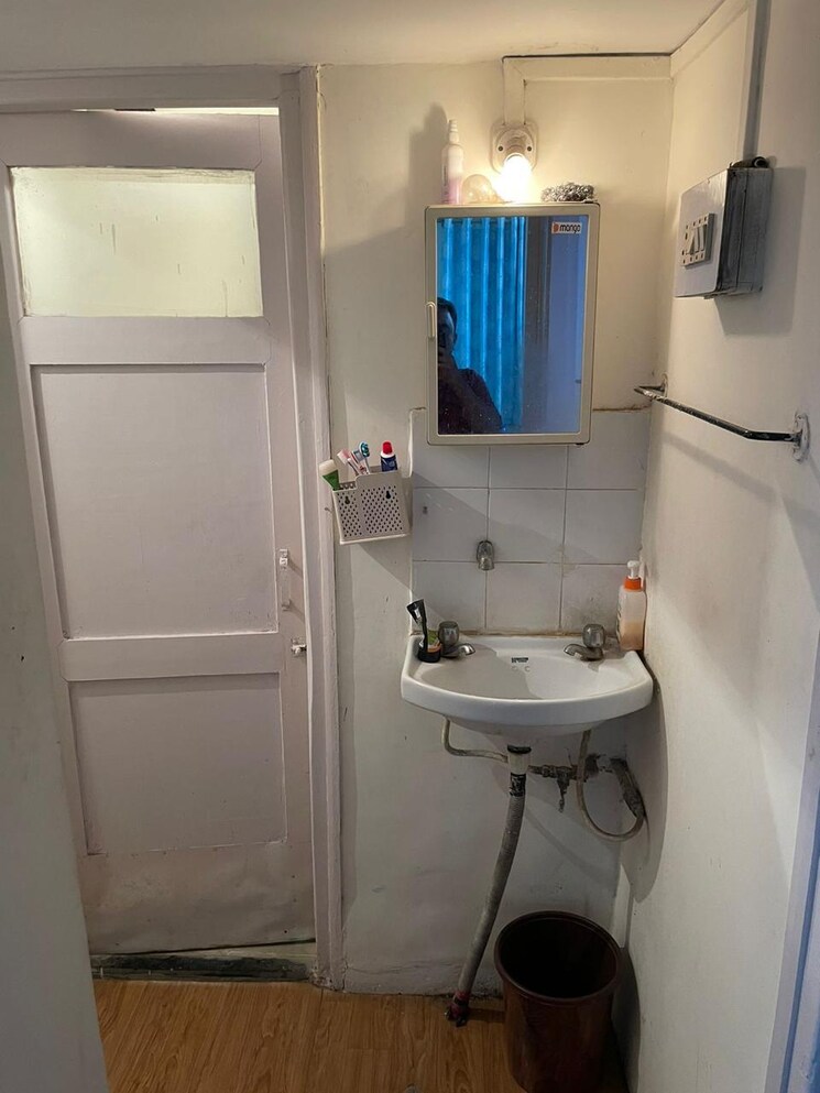 Bathroom, devdaya-nagar-chs 1 Bedroom 405 Sq.Ft. Apartment In Shivai Nagar Thane 7387266