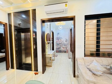 Building Lobby in 5 BHK Villa at Chitrakoot – for Sale