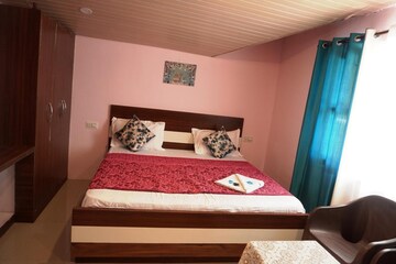 Room in 4 BHK Penthouse at Thoeg – for Sale