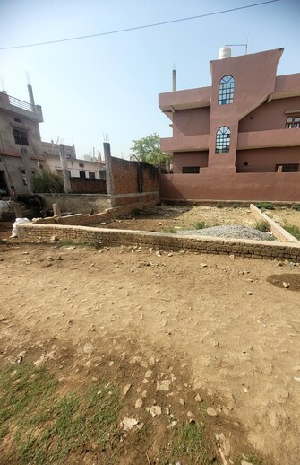 Plot For Resale in Paharia Varanasi  7387738