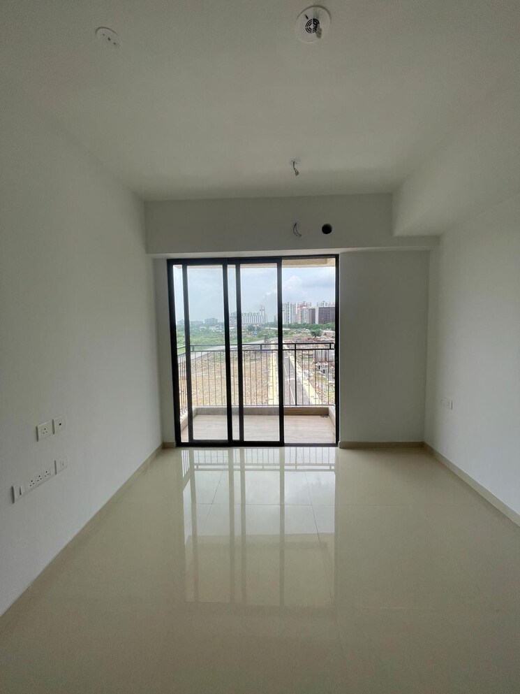 Living Room, lodha-palava-city 2 Bedroom 810 Sq.Ft. Apartment In Dombivli East Thane 7387823