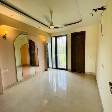 Living Room in 3.5 BHK Builder Floor at Anant Raj The Estate Residences, Sector 63a – for Sale