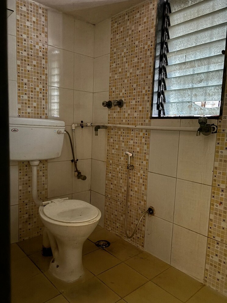 Bathroom, sai-charan-residency 2 Bedroom 1050 Sq.Ft. Apartment In Mira Road Thane 7388031