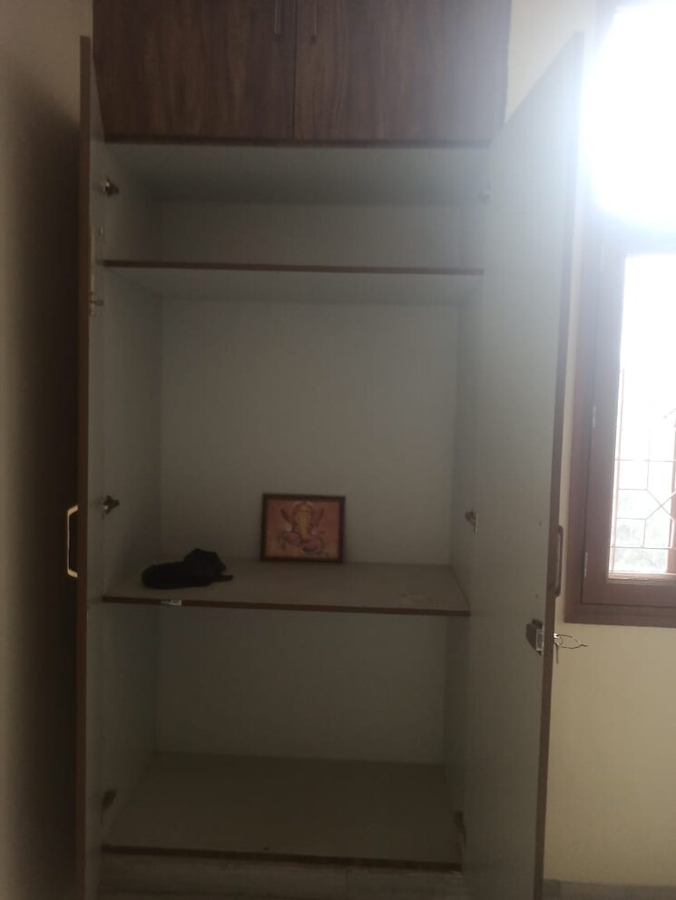 undefined, vasant kunj 3 Bedroom 1501 Sq.Ft. Apartment In Vasant Kunj Delhi 7387986