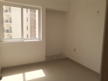 Room in 2 BHK Apartment at ACE Platinum, Zeta I Greater Noida – for Sale