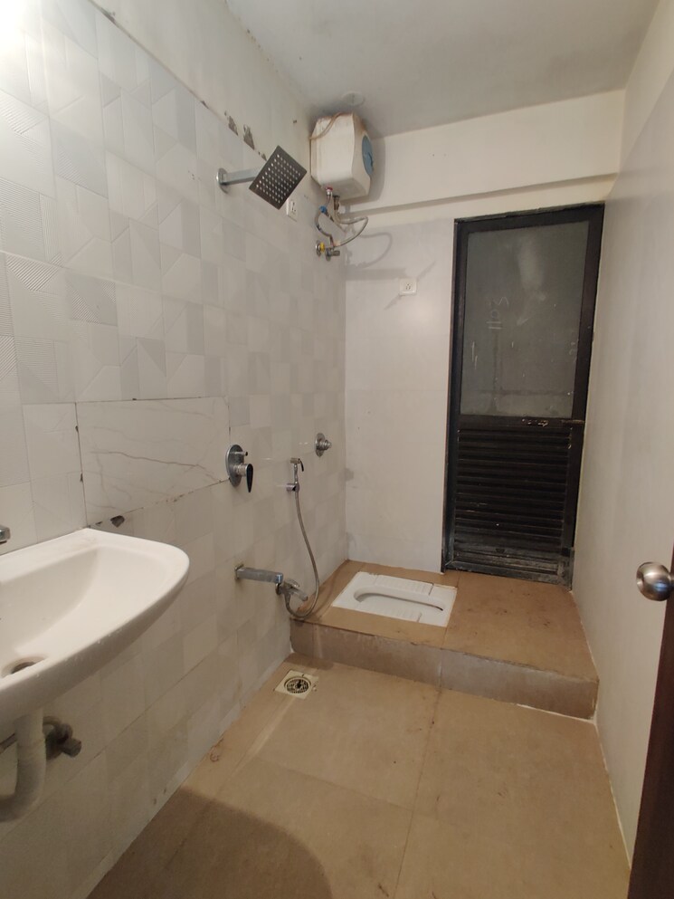 Bathroom, dosti-planet-north-emerald 2 Bedroom 1000 Sq.Ft. Apartment In Shilphata Thane 7388322