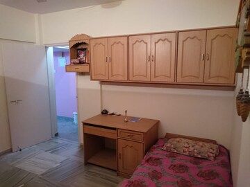 Master Bedroom in 2 BHK Apartment at Lata Annexe CHS, Borivali East – for Sale