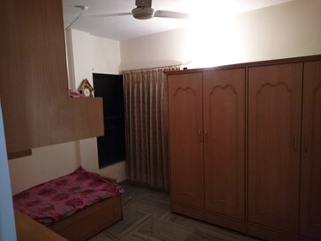 Bedroom in 2 BHK Apartment at Lata Annexe CHS, Borivali East – for Sale