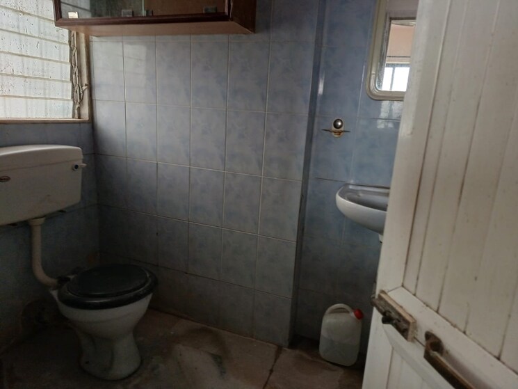 Bathroom, shree-lakshmi-park 2 Bedroom 825 Sq.Ft. Apartment In Vartak Nagar Thane 7388578