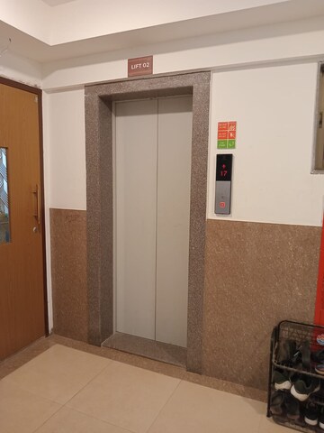 Room in 1 BHK Apartment at Chandak Nishchay, Borivali East – for Sale