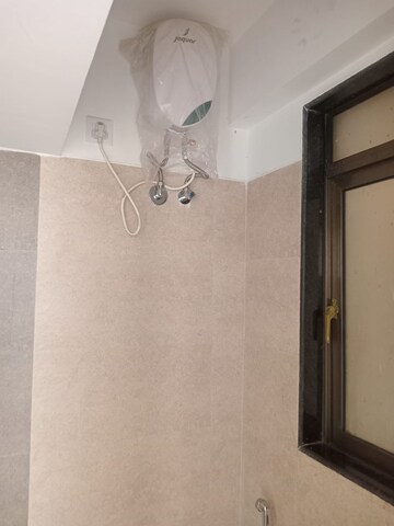Room in 1 BHK Apartment at Chandak Nishchay, Borivali East – for Sale