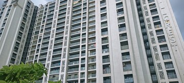 3 BHK Apartment – Exterior View View at Oberoi Realty Splendor, Jogeshwari East - for Sale