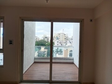Room in 3 BHK Apartment at Hermes 212 Riverwalk, Kalyani Nagar – for Sale