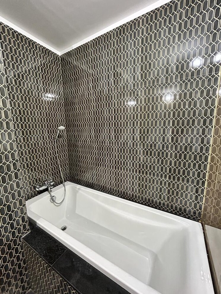 Bathroom, lodha-palava-downtown 3 Bedroom 1225 Sq.Ft. Apartment In Dombivli East Thane 7389302