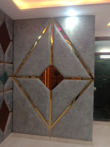 Furnished Amenities in 3 BHK Builder Floor at Dwarka Mor – for Sale