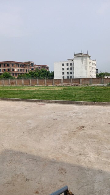 Commercial Land 2 Acre For Resale in Sarita Vihar Delhi  7389700