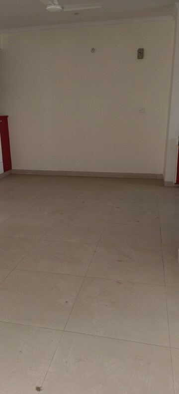 Room in 3 BHK Apartment at Ansal API Santushti Enclave, Sushant Golf City – for Sale