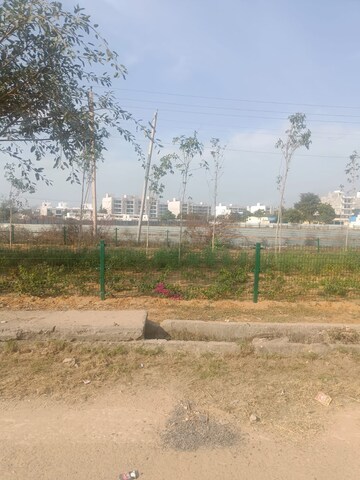 Master Bedroom in 2 BHK Apartment at Pareena Hanu Residency, Sector 68 – for Sale