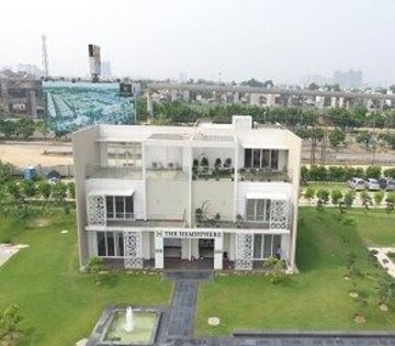 3 BHK Villa – Exterior View View at The Hemisphere, Sector 27 Yamuna Expressway - for Sale