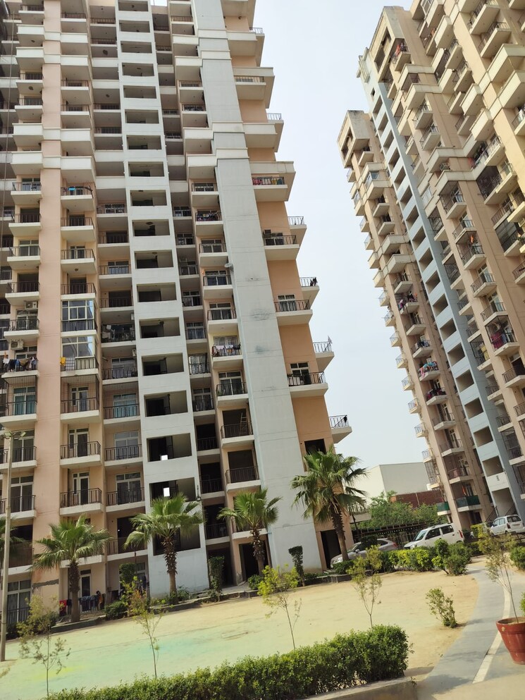 Exterior View, ace-platinum 2 Bedroom 1050 Sq.Ft. Apartment In Zeta I Greater Noida Greater Noida 7389955