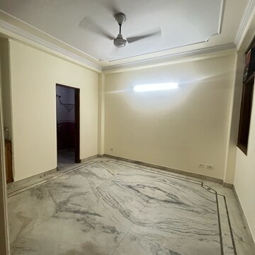 Room in 3 BHK Builder Floor at Malviya Nagar – for Sale