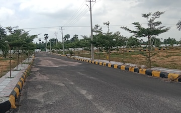 Plot For Sale in Kundanpally