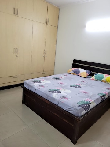 Bedroom in 3 BHK Builder Floor at Palam Vyapar Kendra, Sector 2 – for Sale