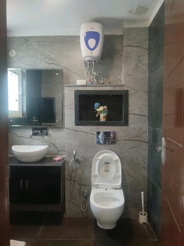 Bathroom in 3 BHK Builder Floor at Ansal API Palam Corporate Plaza, Sector 3 – for Sale