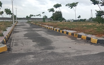 Plot For Sale in Neredment