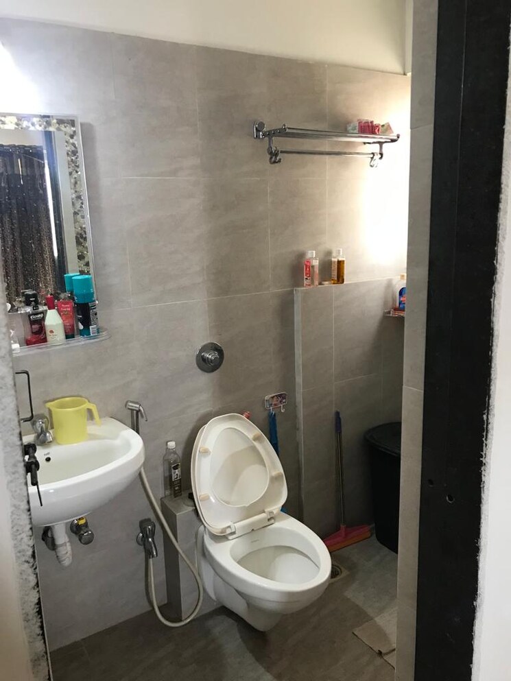 Bathroom, kamdhenu-7th-heaven 1 Bedroom 698 Sq.Ft. Apartment In Dhanori Pune 7390293
